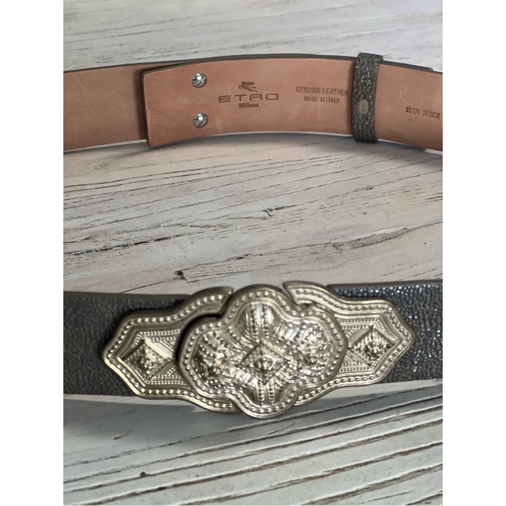Etro Milano Stingray Metro Belt  Gray Leather Ornate Silver Buckle Size 38 inch - Picture 3 of 12